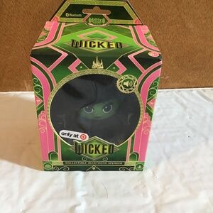 Bitty Boomers Wicked: ELPHABA Collectible Bluetooth Speaker